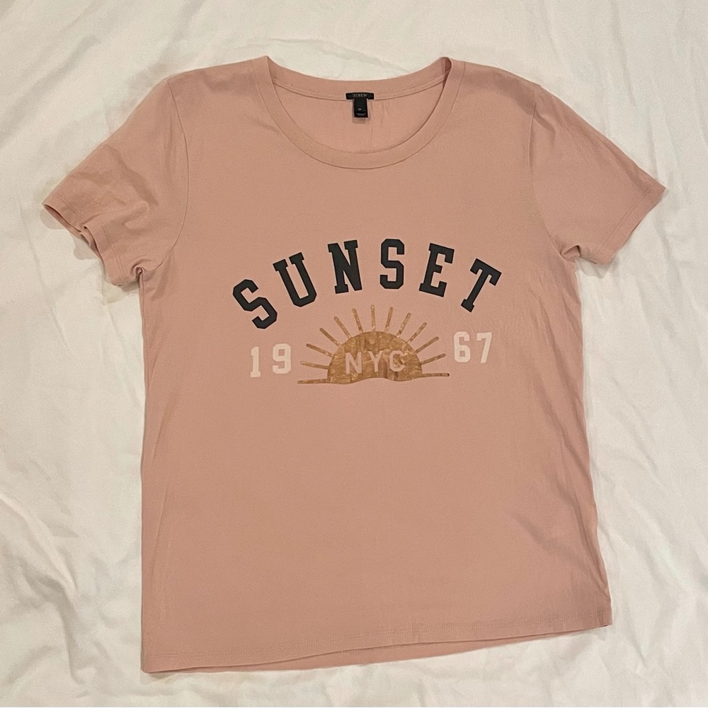 JCrew Pink NYC Sunset 1967 Crewneck T-Shirt Medium Vintage Graphic Pink